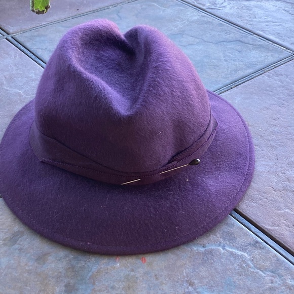 Capo Accessories - Unworn vintage Purple Wool Fedora